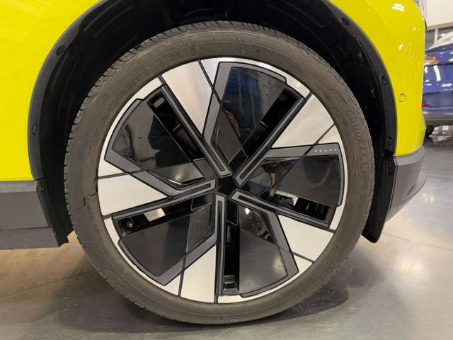 ボルボ ＥＸ３０ ウルトラシングルモーター　エクステンデッドレンジ R6年 (関東) 99