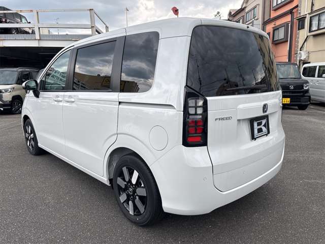 ホンダ フリード　ハイブリッド １．５ Ｅ：ＨＥＶ エアー ＥＸ R7年 (近畿) 99