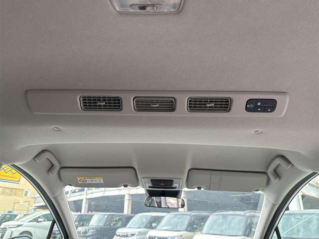 ホンダ フリード　ハイブリッド １．５ Ｅ：ＨＥＶ エアー ＥＸ R7年 (近畿) 99