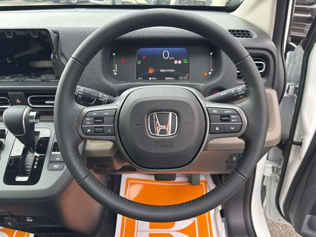 ホンダ フリード　ハイブリッド １．５ Ｅ：ＨＥＶ エアー ＥＸ R7年 (近畿) 99