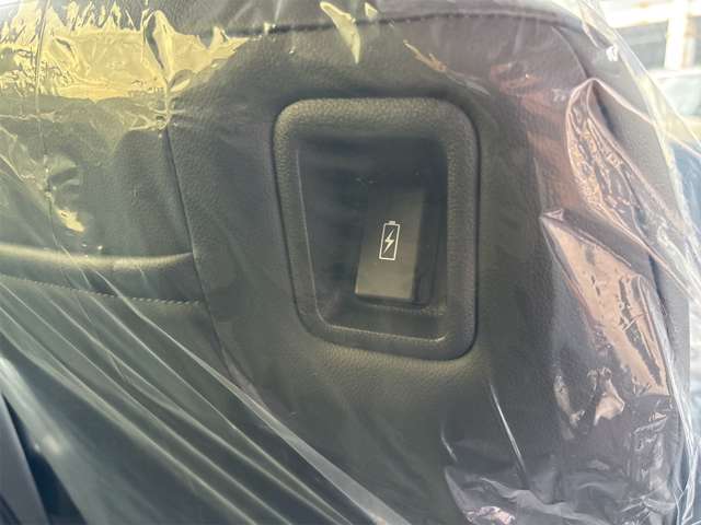 ホンダ フリード　ハイブリッド １．５ Ｅ：ＨＥＶ エアー ＥＸ R7年 (近畿) 99