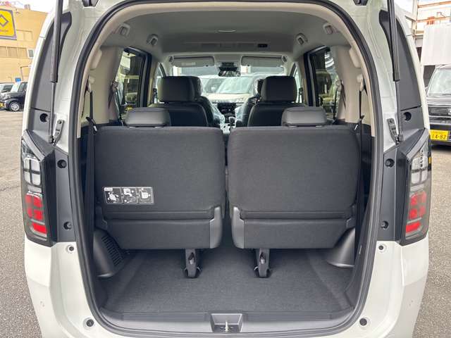 ホンダ フリード　ハイブリッド １．５ Ｅ：ＨＥＶ エアー ＥＸ R7年 (近畿) 99