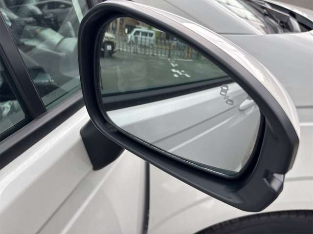 ホンダ フリード　ハイブリッド １．５ Ｅ：ＨＥＶ エアー ＥＸ R7年 (近畿) 99