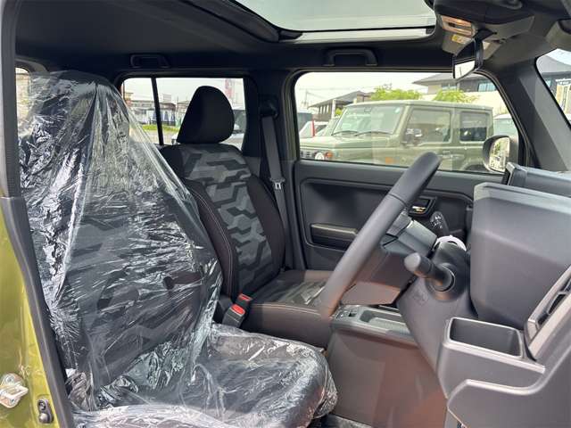 ダイハツ タフト ６６０ Ｇ ダーククロム ベンチャー R7年 (近畿) 99