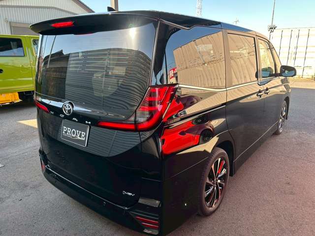 トヨタ ノア １．８ ハイブリッド Ｓ－Ｚ R7年 (東海) 99