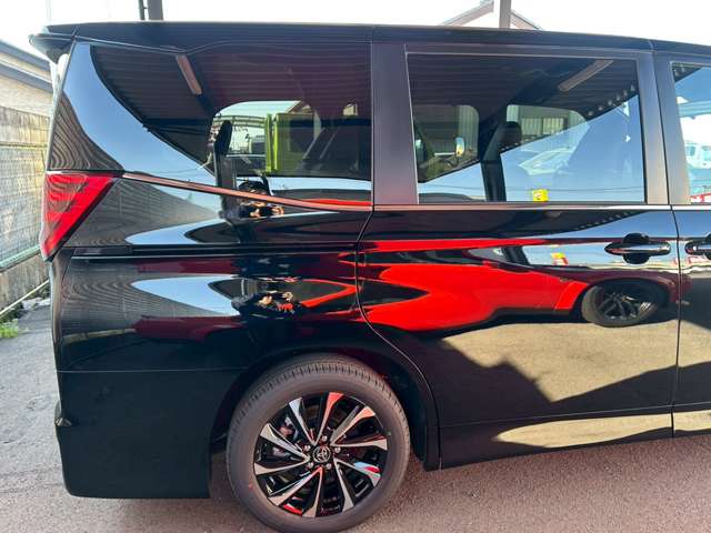 トヨタ ノア １．８ ハイブリッド Ｓ－Ｚ R7年 (東海) 99