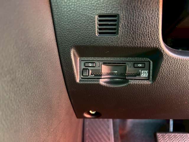 トヨタ ノア １．８ ハイブリッド Ｓ－Ｚ R7年 (東海) 99