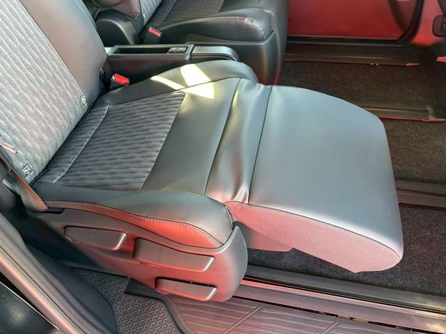 トヨタ ノア １．８ ハイブリッド Ｓ－Ｚ R7年 (東海) 99