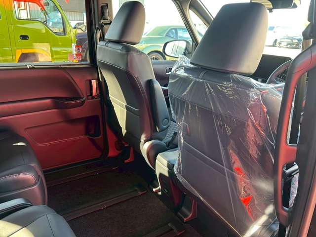 トヨタ ノア １．８ ハイブリッド Ｓ－Ｚ R7年 (東海) 99