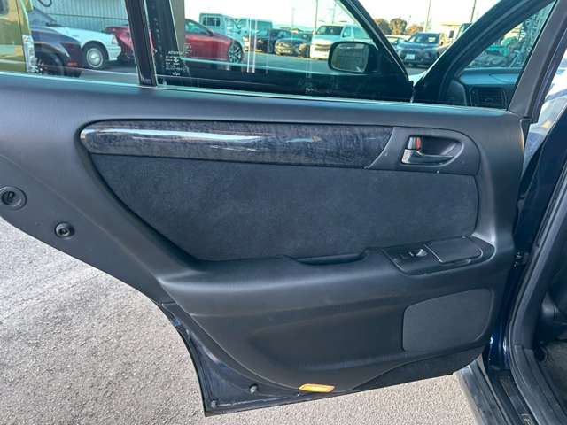 トヨタ アリスト ３．０ Ｖ３００ベルテックスエディション H11年 (東海) 99