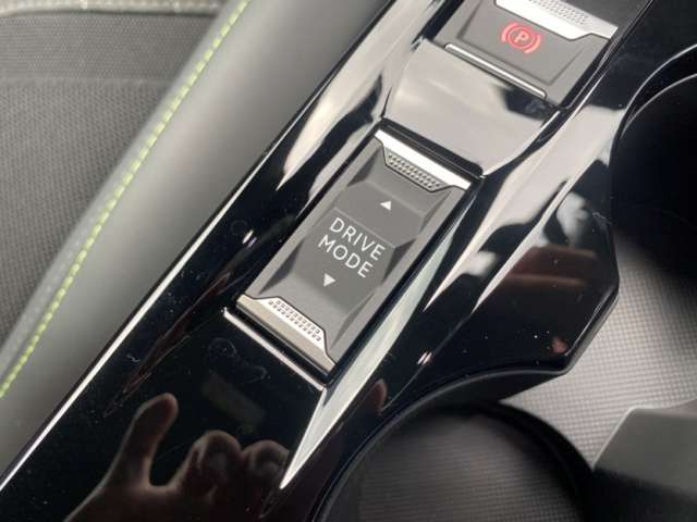 プジョー ｅ−２００８ ＧＴ R7年 () 99