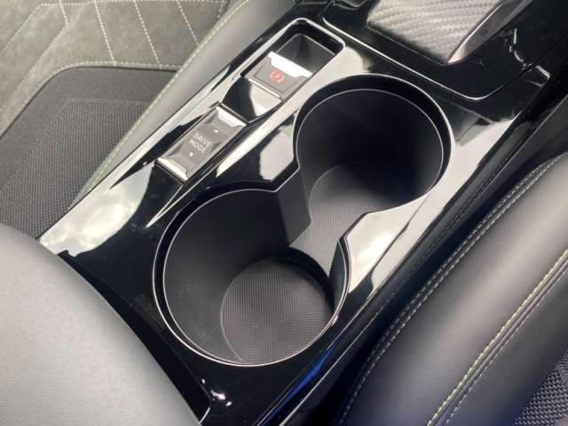 プジョー ｅ−２００８ ＧＴ R7年 () 99