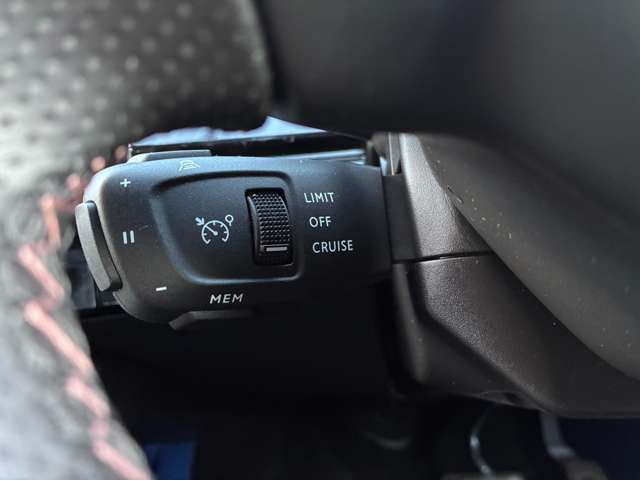 プジョー ５０８ ＧＴライン　プレミアムレザーエディション R2年 () 99