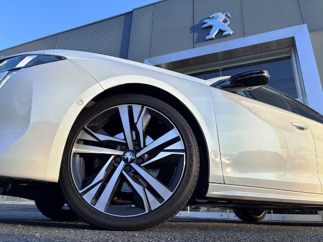 プジョー ５０８ ＧＴライン　プレミアムレザーエディション R2年 () 99