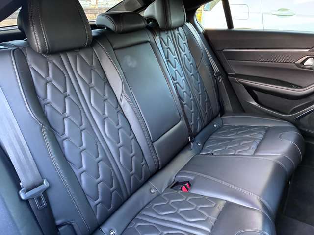 プジョー ５０８ ＧＴライン　プレミアムレザーエディション R2年 () 99