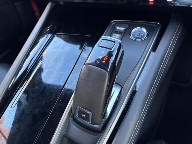 プジョー ５０８ ＧＴライン　プレミアムレザーエディション R2年 () 99