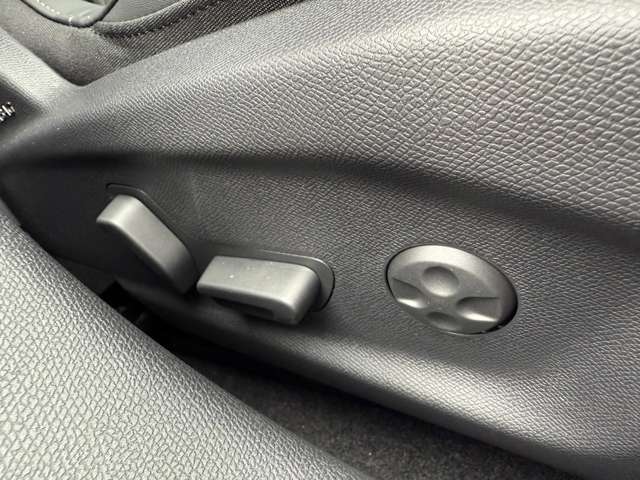 シトロエン ＤＳ４ エトワール ブルーＨＤＩ ディーゼルターボ R7年 (東北) 99