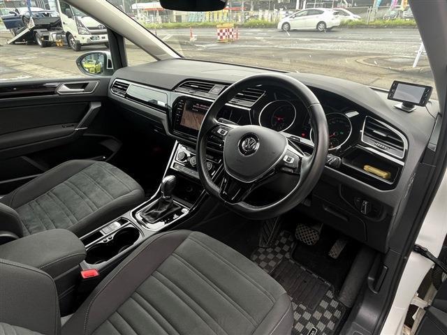 フォルクスワーゲン ゴルフトゥーラン ＴＤＩ ハイライン ディーゼルターボ R1年 (東北) 99