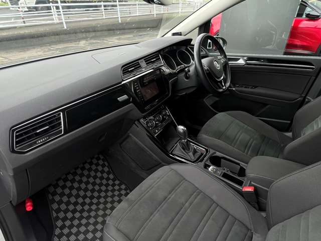 フォルクスワーゲン ゴルフトゥーラン ＴＤＩ ハイライン ディーゼルターボ R1年 (東北) 99