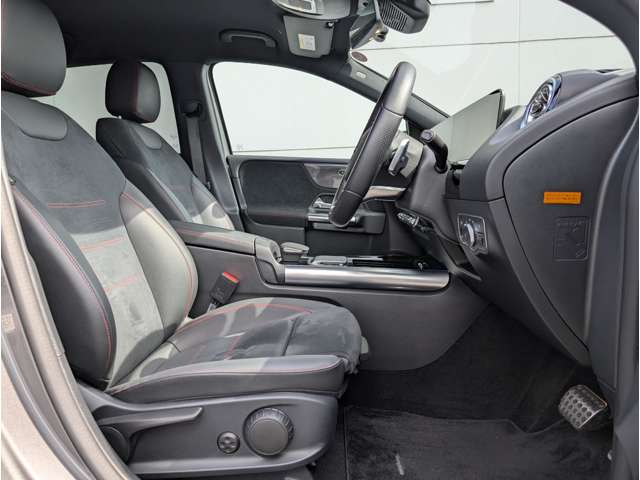 メルセデスベンツ Ｂクラス Ｂ２００Ｄ ＡＭＧライン ディーゼルターボ R4年 (東北) 99