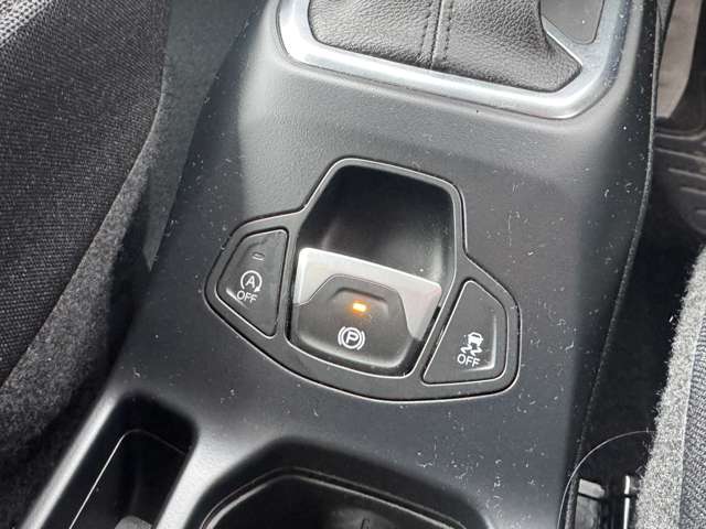 ジープ レネゲード ロンジチュード R2年 (東北) 99