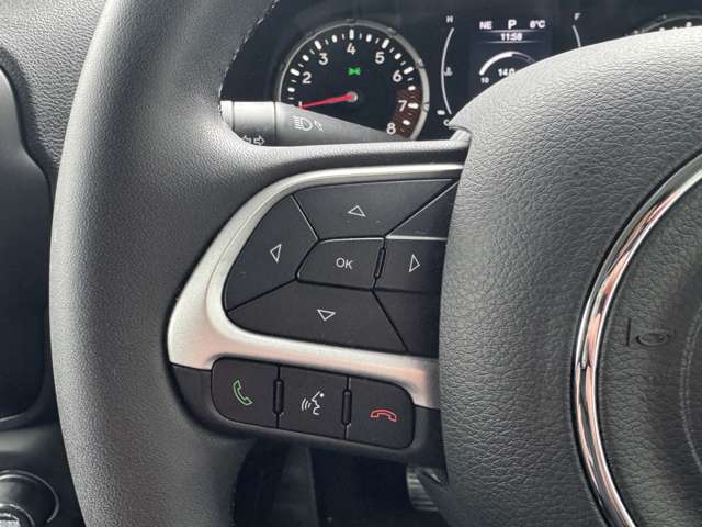 ジープ レネゲード ロンジチュード R2年 (東北) 99