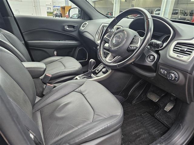 ジープ コンパス Ｓモデル ４ＷＤ R3年 () 99