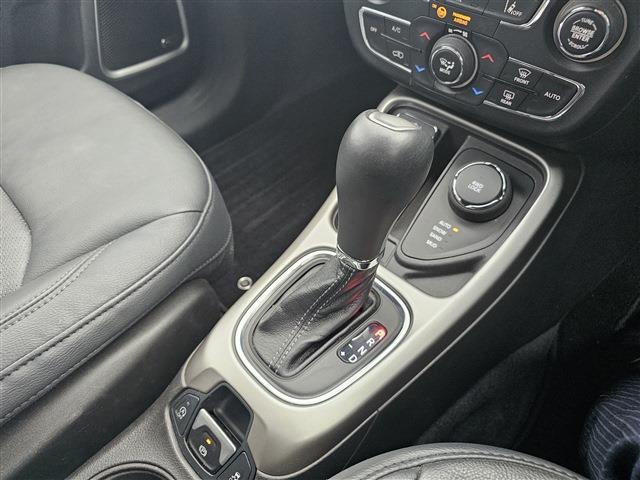 ジープ コンパス Ｓモデル ４ＷＤ R3年 () 99