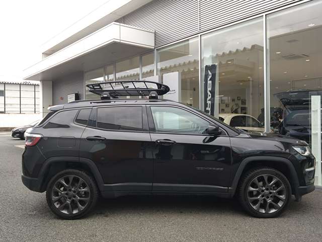 ジープ コンパス Ｓモデル ４ＷＤ R3年 () 99