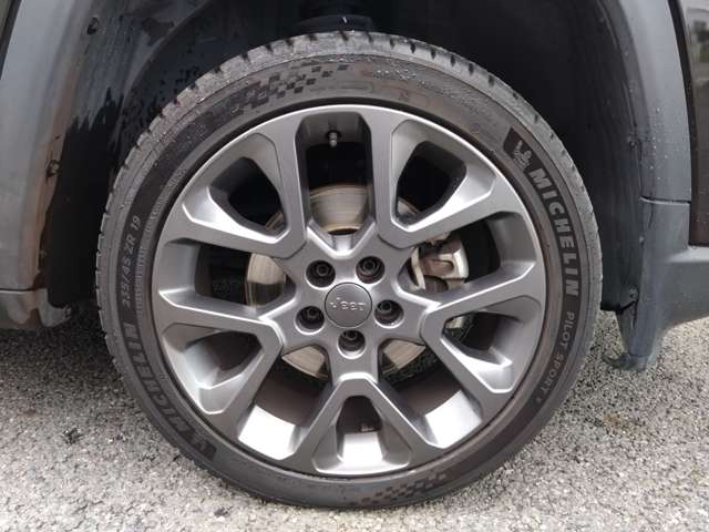 ジープ コンパス Ｓモデル ４ＷＤ R3年 () 99