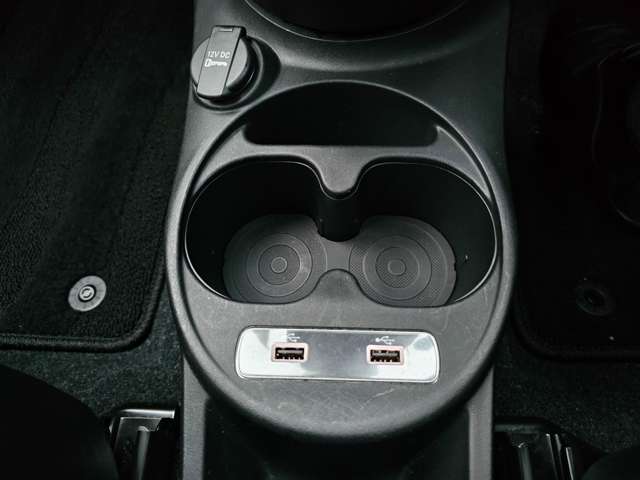 フィアット ５００（チンクエチェント） １．２ ポップ R2年 () 99