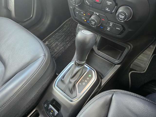 ジープ レネゲード リミテッド R3年 (東北) 99