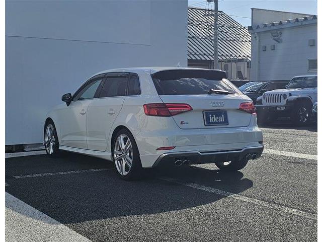 アウディ Ｓ３　スポーツバック ２．０ ４ＷＤ H30年 (東北) 99