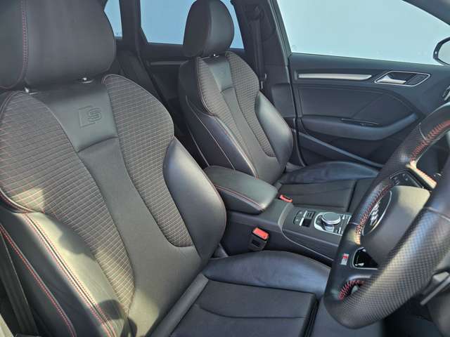 アウディ Ｓ３　スポーツバック ２．０ ４ＷＤ H30年 (東北) 99