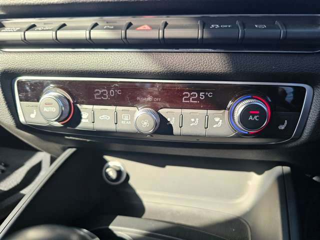 アウディ Ｓ３　スポーツバック ２．０ ４ＷＤ H30年 (東北) 99