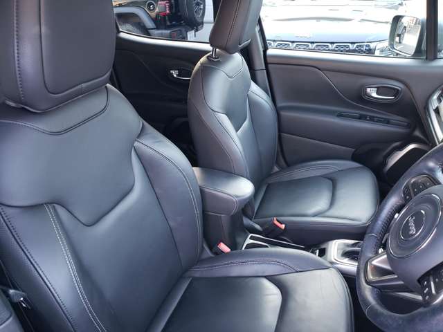 ジープ レネゲード リミテッド R3年 (東北) 99