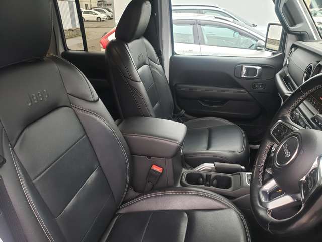 ジープ ラングラー　アンリミテッド アンリミテッド サハラ ３．６Ｌ ４ＷＤ R2年 (東北) 99