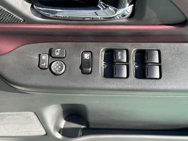 スズキ スペーシア　ギア ６６０ カスタム ハイブリッド ＸＳターボ R7年 (東海) 99