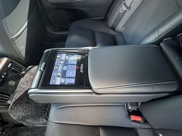 トヨタ クラウン ２．５ Ｚ ハイブリッド車 R7年 () 99