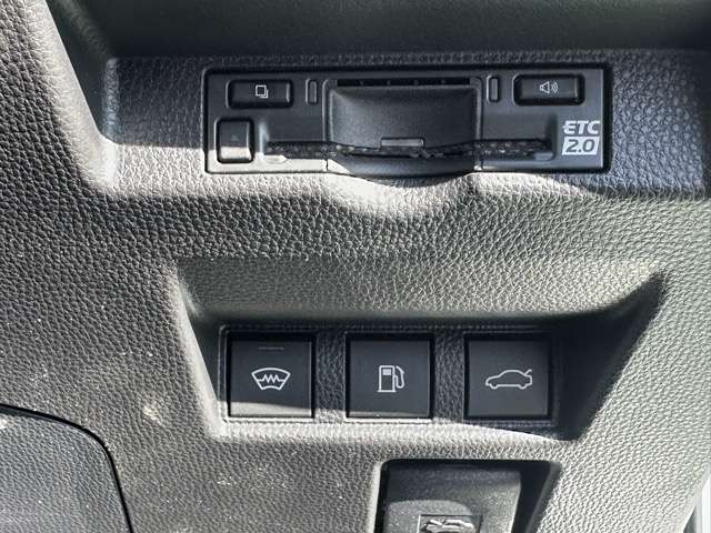 トヨタ クラウン ２．５ Ｚ ハイブリッド車 R7年 () 99