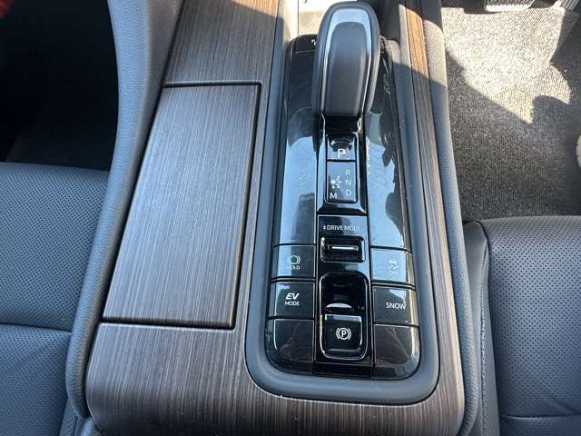 トヨタ クラウン ２．５ Ｚ ハイブリッド車 R7年 () 99