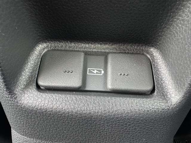 ホンダ フィット　ハイブリッド １．５ Ｅ：ＨＥＶ ホーム R6年 () 99