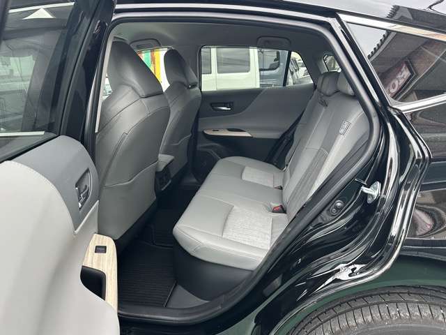 トヨタ ハリアー　ハイブリッド ２．５ ハイブリッド Ｚ R6年 () 99