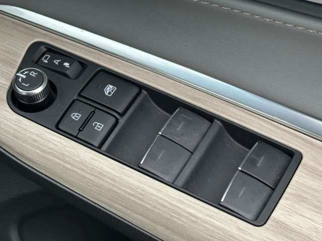 トヨタ ハリアー　ハイブリッド ２．５ ハイブリッド Ｚ R6年 () 99