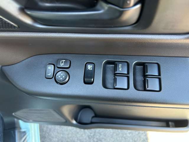 スズキ スペーシア ６６０ ハイブリッド Ｘ R7年 () 99