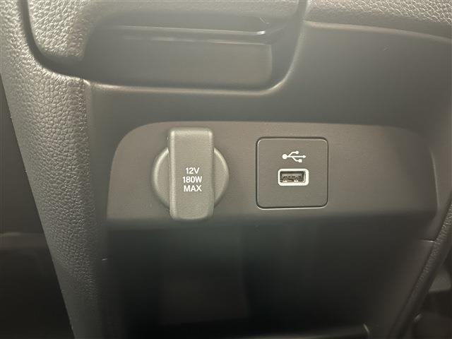 ホンダ フリード　ハイブリッド １．５ Ｅ：ＨＥＶ クロスター R7年 () 99