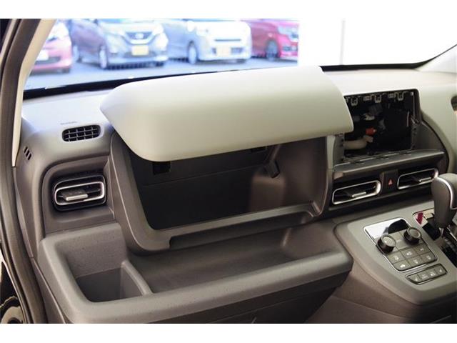 ホンダ フリード　ハイブリッド １．５ Ｅ：ＨＥＶ クロスター R7年 () 99