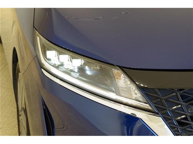 日産 ノート １．２ Ｘ R4年 () 99