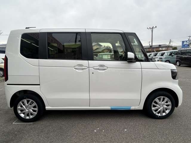 ホンダ Ｎ　ＢＯＸ ６６０ ４ＷＤ R7年 () 99