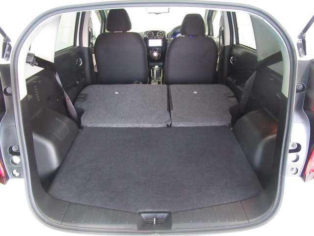 日産 ノート １．２ Ｅ－ＰＯＷＥＲ Ｘ ＦＯＵＲ Ｖセレクション 助手席回転シート ４ＷＤ R2年 () 99